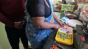 flashing n masturbatin infront of tamil maid kanika oops