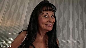 Wiggling my saggy tits and masturbating with a dildo makes me orgasm hard