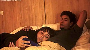 Мачеха застает меня за глубоким минетом моей аниме-фантазии девушки