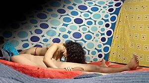 Atrapé a la real enfermera colombiana Alexia en cámara espía luciendo sexy