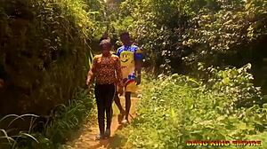 Mejor Sexo con Esposa en Encuentro en Carretera Ocupada de Pueblo