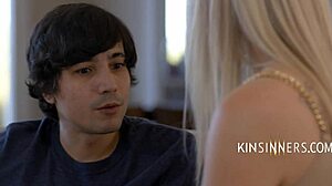 Va Bene Figliastro, Scopami e Senti le Mie Tette