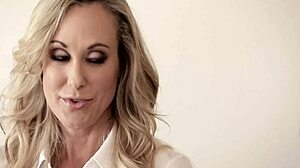 Brandi Love et Nina North dans un trio FFM babysitter déchaîné