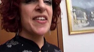 Uau! Casal Italiano Amador Compartilha Sexo Quente com Amigos. Cenas Incríveis!