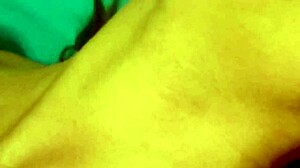 Pullo perseessäni tuntui hullulta amatööri MILF-vaimoni kanssa äärimmäisessä leikissä