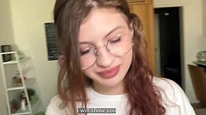 졸업 후 동급생이 내 침대에 들어와 충격