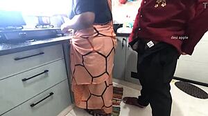 बंगाली मेड आश्नी मोन्दल के सामने जर्किंग ऑफ