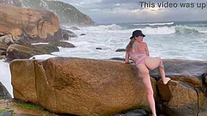 ดูคู่รักเสรีเย็ดกันบนเส้นทาง!