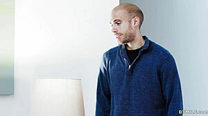 Στέπμαμ με Μεγάλα Στήθη Reagan Foxx Πιάστηκε σε Γρήγορο Σεξ με Στέπσον