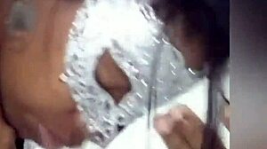 Moja gorąca czarna dziewczyna dostaje brudnego faciała po intensywnym analu. Jej chciwa dupa kocha każdy moment.