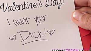 Жудим за твојим курцем за Дан заљубљених, пасторче, хајде да се дивљамо