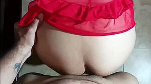 Figliastro sceglie giocattolo per scoparmi duro a pecorina