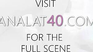 Figliastri prendono il ruolo del patrigno nei buchi stretti della mamma