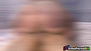 Mama mea vitregă e gelosă pe iubita mea