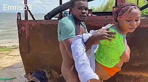 Lagos vítá drsné drcení s evropským obřím ptákem. Divoké stříkání nechává pornohvězdu bez dechu.