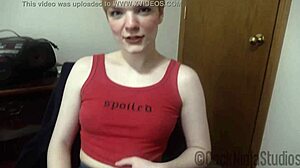 Kölyök mostohalány Dahlia Red baszik, hogy elkerülje a szobafogságot - hosszú előzetes