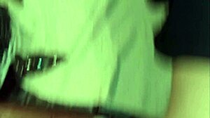 Hai mai visto me farmi una sega con l'amica CD prima che mi cavalchi?