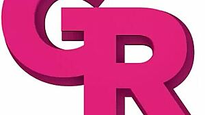 شايان تعود لثلاثية مثيرة مع كس مبلل وابتلاع عميق