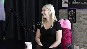 Hard gangbang med 7 menn og DP for Barbie Vivian Lola