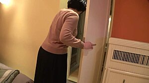 야, 이 마른 멕시코 학생 베이비가 역할놀이로 박아!