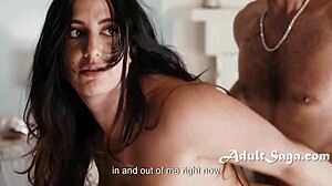 Η δασκάλα αναγκάζεται να γαμήσει τον γονέα του μαθητή για να κρύψει το σκάνδαλο της σχέσης με τη Sarah Arabic και τον Charles Dera.