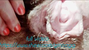 “哈哈，我操蔬菜真怪，但给我一根真正的温暖鸡巴吧！”