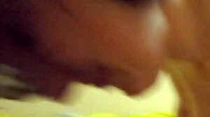 Ukrainsk milf rider kuk doggystyle och missionary, sväljer sperma