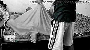 super seksi vroča bhabhi, hočeš videti kaj se zgodi ko ujame devra samega?