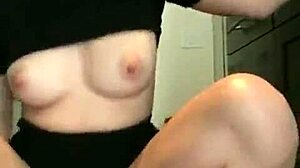 Sentones de nalgona poskakuje na ritu