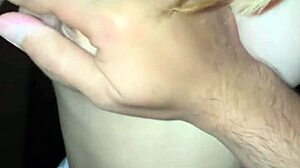 Rasa bertuah nikmati memek ketat gadis Indonesia halus ni