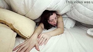 Путаница секс-куклы со сводной сестрой оттрахал обеих в страстной наезднице