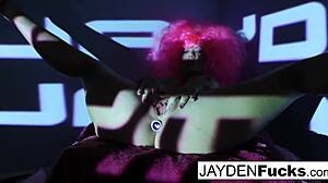 Jayden Jaymes has solo fun with wet pussy