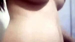 Mature venezuelan latina performs on webcam show