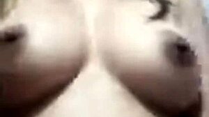 Mature venezuelan latina performs on webcam show