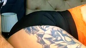 Feeling the Passion in Amateur Sexy Novinha Casada Sessions