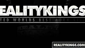 Giselle Leon Licks Ramon Nomar