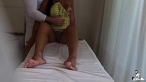 Married woman grabs dick of tantric massage therapist