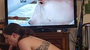 Teasing girlfriend helps friend with rent