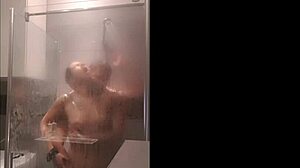 Amateur shower fun with petite blonde Bella Rico and Magic Javi