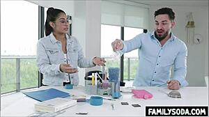 Step siblings with nerdy looks have sex in the laboratory