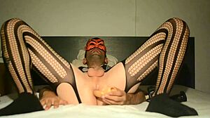 oh yeah, gay guy takes dildo deep!