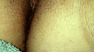 feucht muschi teen 18+ explores solo pleasure