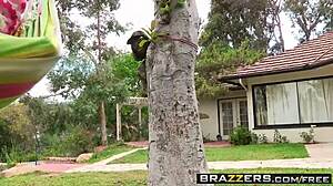Brazzers - She's Gonna Squirt - Sneaking into the Squirter's Yard