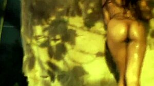 Indian Lady Performs Powerful Relaxing Ritual Solo