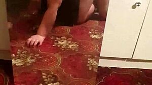 Amateur wife getting doggy style at home