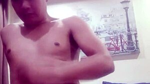 Thai Gay Boy Loves to Cum