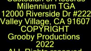 i'm destiny, stunng tgirl with big tit and ass, masturbaing solo