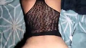 pero que hermoso culo tiene la morena que contrate ayer