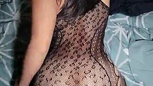 pero que hermoso culo tiene la morena que contrate ayer