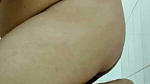 Dutch European Fag Stretches His Boy Pussy While Riding Ass